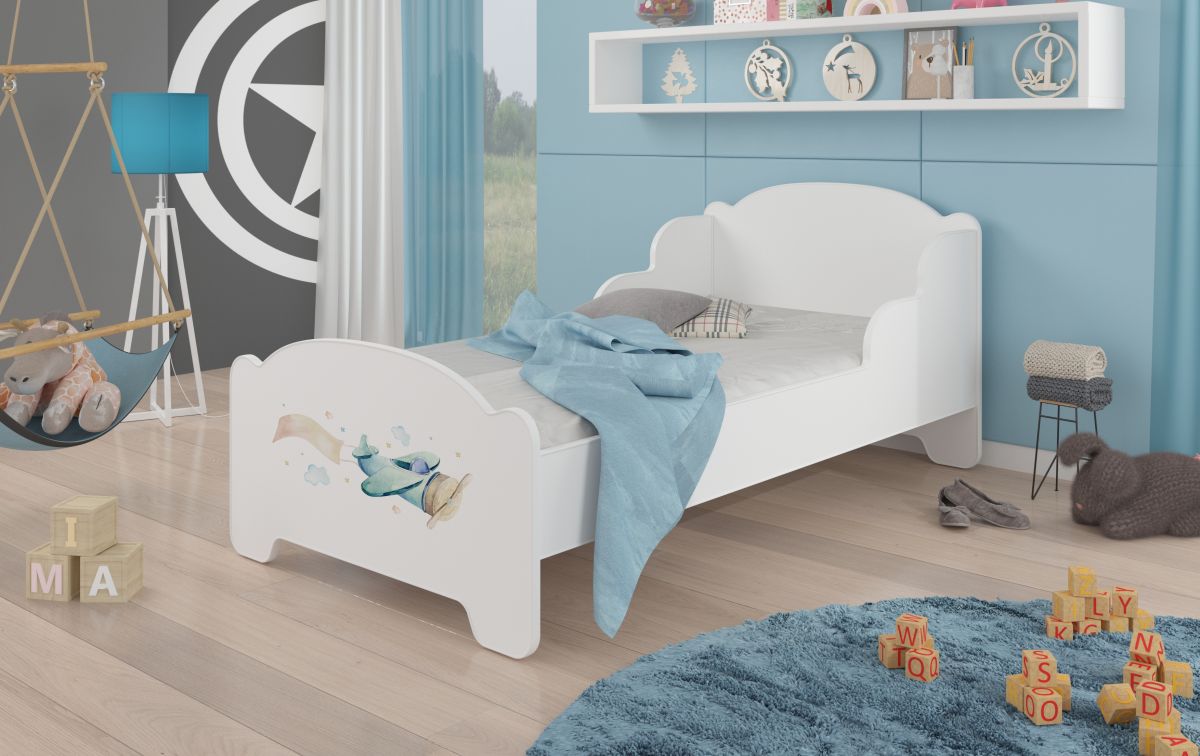 Jednoduchý tvar postele Amadis